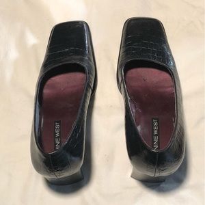 720. Nine West Crocodile Leather Pumps
